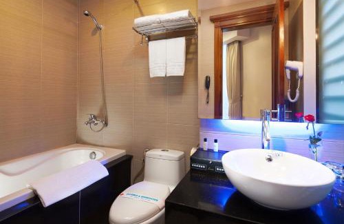 Dich Vong Hau Hotel | Luxeden Hotel Hanoi