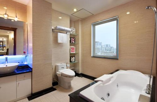 Dich Vong Hau Hotel | Luxeden Hotel Hanoi