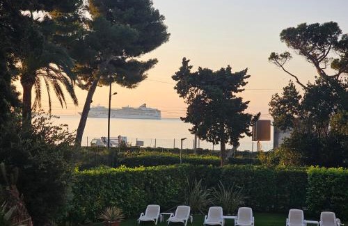 La Croix des Gardes Hotel | Luxotel Cannes