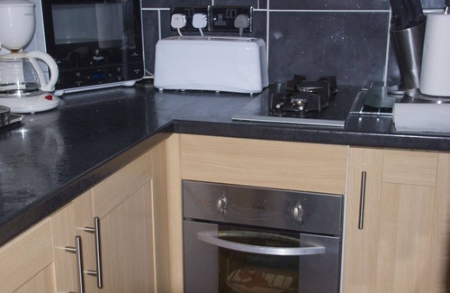 Chingford House | Luxurious 3 double bed property, all ensuite, plus sauna, steam room, hot tub