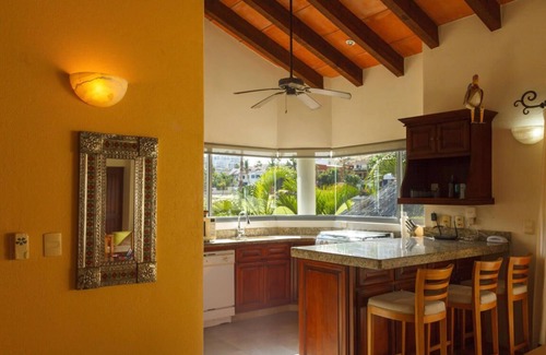 Campo de Golf Fonatur Villa | LUXURIOUS GOLF VILLA IN HOTEL ZONE- WALK TO BEACH/DOWNTOWN/RESORTS