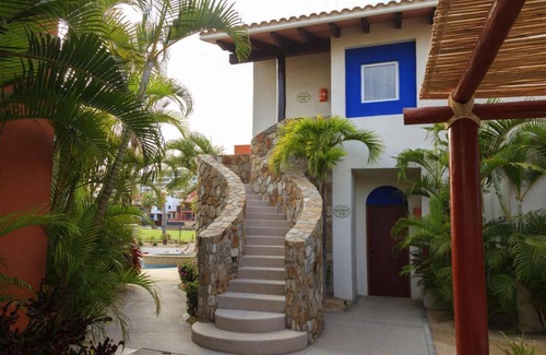 Campo de Golf Fonatur Villa | LUXURIOUS GOLF VILLA IN HOTEL ZONE- WALK TO BEACH/DOWNTOWN/RESORTS
