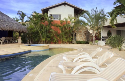 Campo de Golf Fonatur Villa | LUXURIOUS GOLF VILLA IN HOTEL ZONE- WALK TO BEACH/DOWNTOWN/RESORTS
