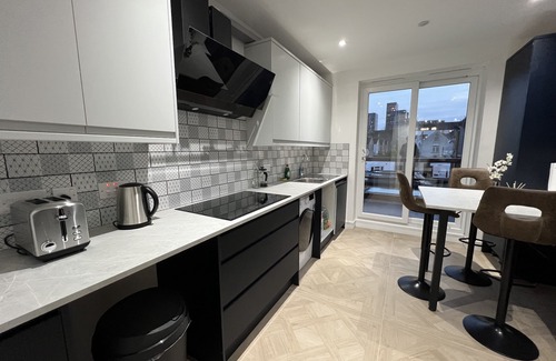 Harrow Apartment | Luxurious London Studios