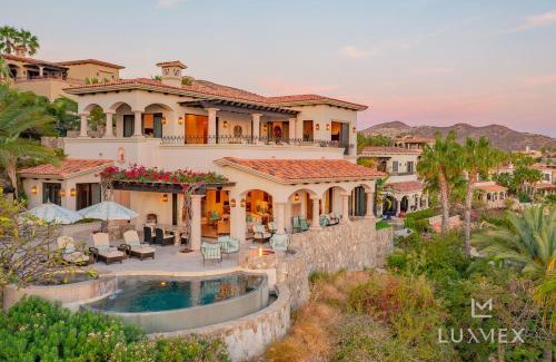 Palmilla Villa | Luxurious Seclusion at Palmilla Fully Staffed - Swimmable Beach