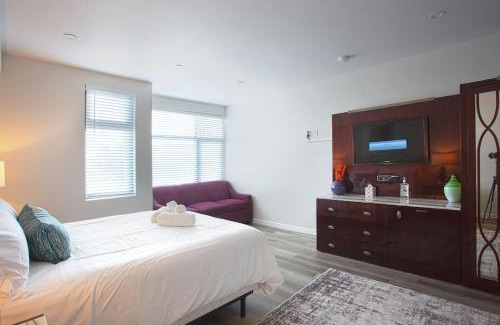 Bankers Hill Hotel | Luxurious Studio in Heart of San Diego w Cali King