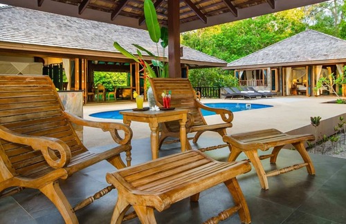 Nuea Khlong Villa | Luxury 2 Bedroom Pool Villa Baan Ton Sai !