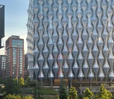 Vauxhall Apartment | Luxury 2BR next to US Embassy with River Views
