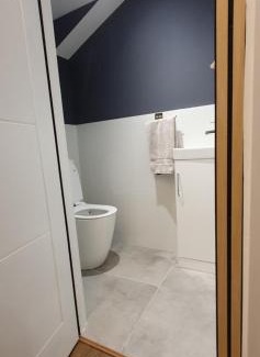 Ponders End House | Luxury 3 Bed London Home - 3 stops away from Tottenham Stadium - Perfect for Holidays