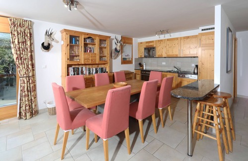 Saint-Pierre-de-Clages Apartment | Luxury 3 bed ski chalet-apartment in Haute-Nendaz ,Switzerland.