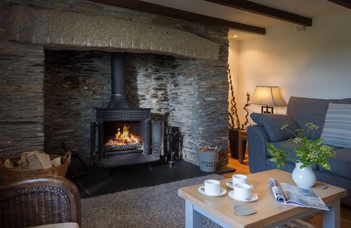 Padstow Other | Luxury 5 star Farmhouse near padstow, wifi, fishing, bird hide, stunning views