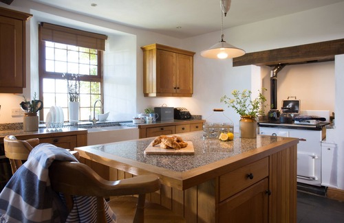Padstow Other | Luxury 5 star Farmhouse near padstow, wifi, fishing, bird hide, stunning views