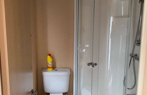 Burgh Castle Cabin | Luxury Air Conditioned holiday Lodge . sleeps 5 Burgh Castle Great Yarmouth