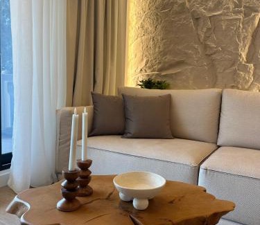 Thessaloniki City Centre Apartment | Luxury apartment 70m2 with 2 bedrooms ,balcony and jacuzzi , Downtown Thessaloniki