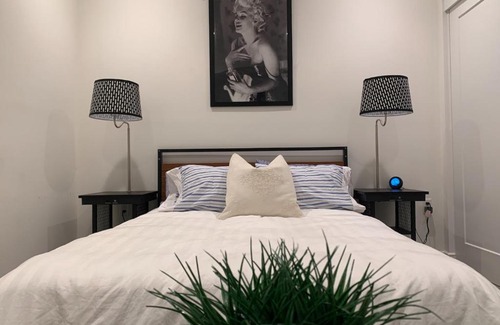 Cupertino Apartment | Luxury Apartment in Cupertino - Cars Available
