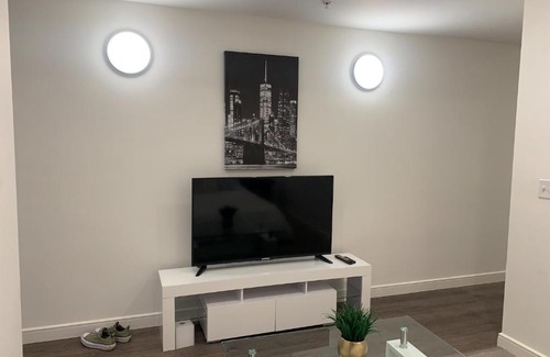 Cupertino Apartment | Luxury Apartment in Cupertino - Cars Available