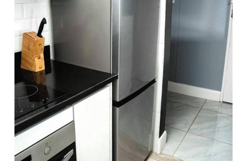 Harare House | Luxury Apartment - In the heart of Avenues!
