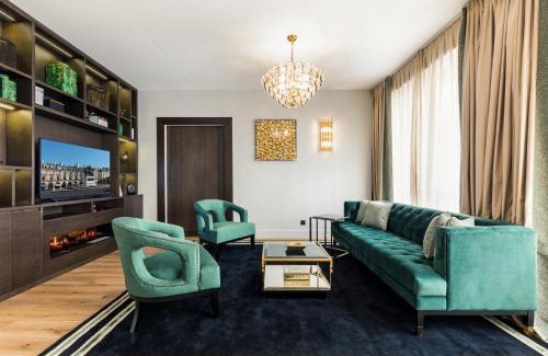 Les Halles Apartment | Luxury Apartment Paris Louvre II