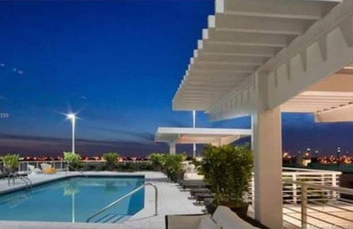 Midtown Apartment | Luxury Apartment special for you