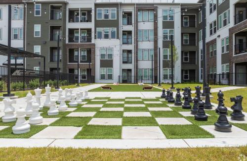 Stony Ridge North Apartment | Luxury Apartments Near Airport