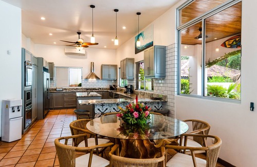 Playa Langosta House | Luxury Beachfront Retreat Perfect for Family Groups/Retreats/Events 9-10BR/10 BA