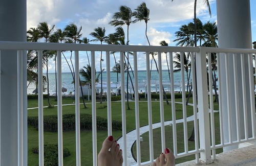 El Cortecito Condo | Luxury Beachfront Oceanview Condo with wifi and Cleaning services