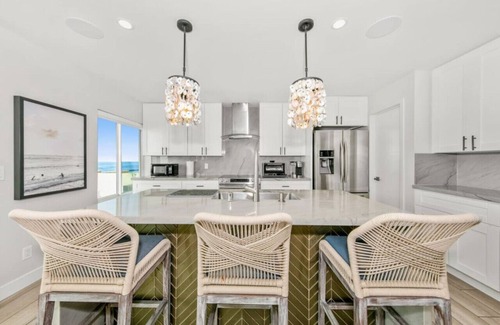Carlsbad Village Villa | Luxury Beachfront Villa - Sand Suite