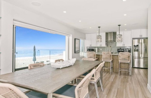 Carlsbad Village Villa | Luxury Beachfront Villa - Sand Suite