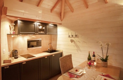 Alzonne Cabin | Luxury Cabane with Jacuzzi and Private Sauna