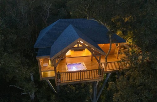 Alzonne Cabin | Luxury Cabane with Jacuzzi and Private Sauna