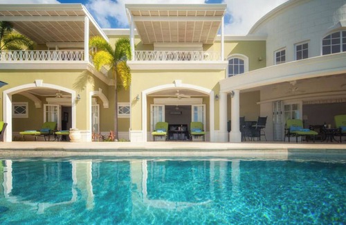 Merlin Bay Villa | Luxury Celebration Villa with Private Pool & Sunset Views
