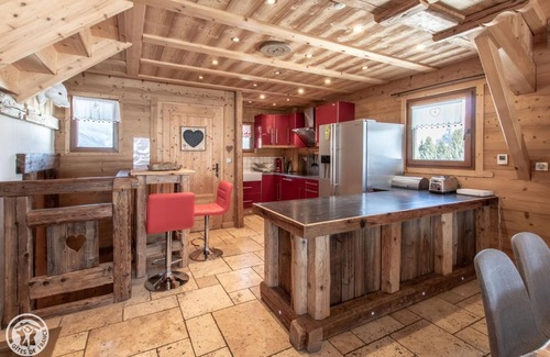 Le Praz de Lys Ski Chalet | Luxury chalet in the middle of the ski slopes
