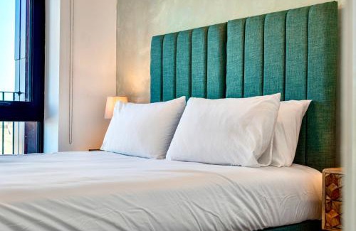 Vauxhall Apartment | Luxury City Escape - Brand New Stylish 2 Bedroom Apartment with Parking