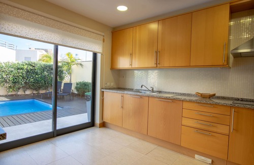 Santa Eulalia Villa | Luxury Detached Equipped Villa, Central Algarve - Private Garden & Heated Pool