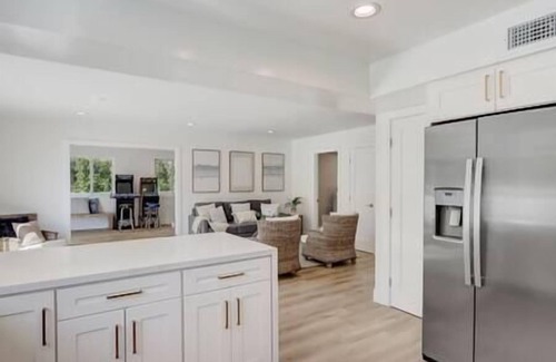 Lincoln Acres House | Luxury Home! Heated Pool+Spa+Firepit