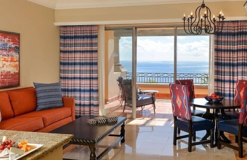 Bouvet Island House | Luxury Junior Suite at Pueblo Bonito Sunset Beach Resort and Spa