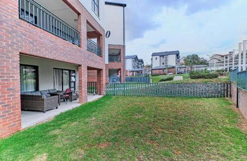 Greater Johannesburg Metropolitan Area Resort | Luxury Living at Canvas 82 Unit 129
