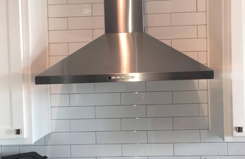 Butchertown Apartment | Luxury Loft Living in Butchertown/for 30 days+ rentals only