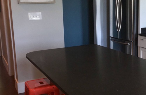 Butchertown Apartment | Luxury Loft Living in Butchertown/for 30 days+ rentals only