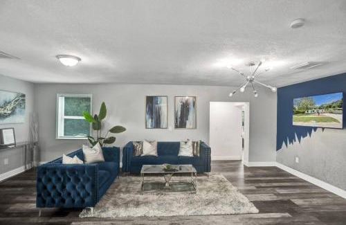 Golden Glades House | Luxury Miami Retreat