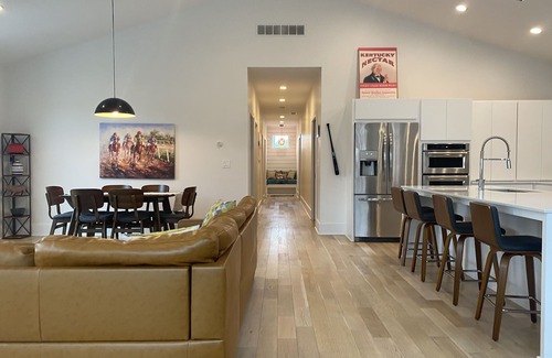 Butchertown Apartment | Luxury private apartment in downtown Louisville with parking.