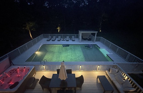 East Hampton House | Luxury, private, gated heated pool, hot tub, fenced in property! Child friendly!