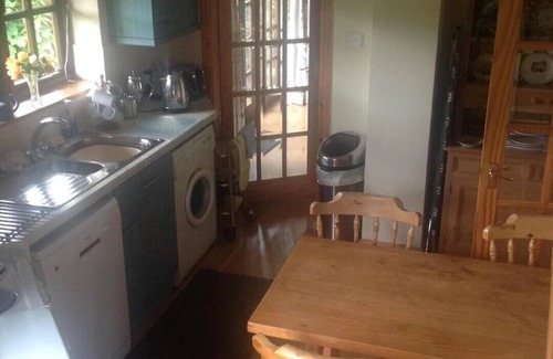 Hulland Ward Cottage | Luxury, Thatched Picturesque Holiday Cottage, Garden Overlooking Rolling Fields