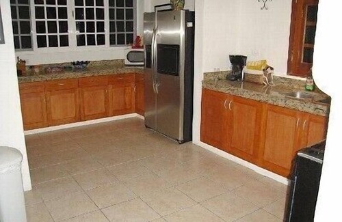 Playacar Fase I House | Luxury Tulum Chic Villa, Steps to Beach & 5th Ave - Private Pool - sleeps 12