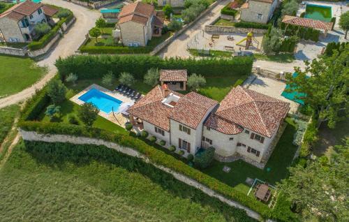Barat Villa | Luxury Unique Stone Villa Rustica in Istria