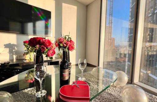 Nine Elms Apartment | LUXURY US EMBASSY riverside + cold AC!