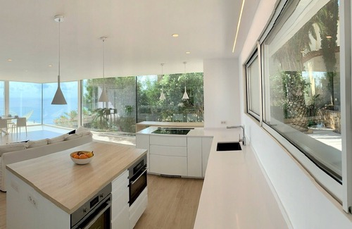 Canyet de Mar Villa | LUXURY VILLA * SEA VIEW