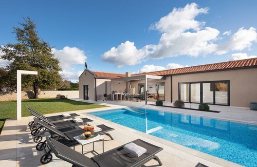 Sveti Petar u Sumi Villa | Luxury Villa Vesna with pool Istria, jacuzzi, quiet area, family, stylish