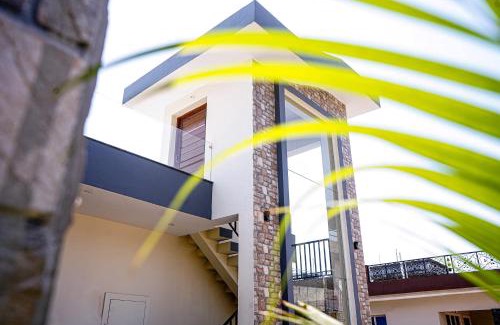 Kalka Villa | Luxury Villa with Free Breakfast - RnR Manor