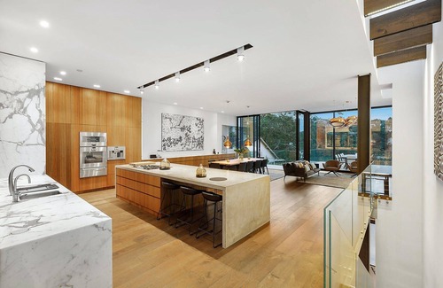 Mosman House | Luxury Villas Balmoral Golden Mile Luxe (Heated Pool)